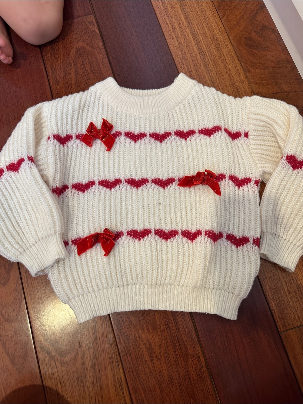 Girls hearts and bows sweater